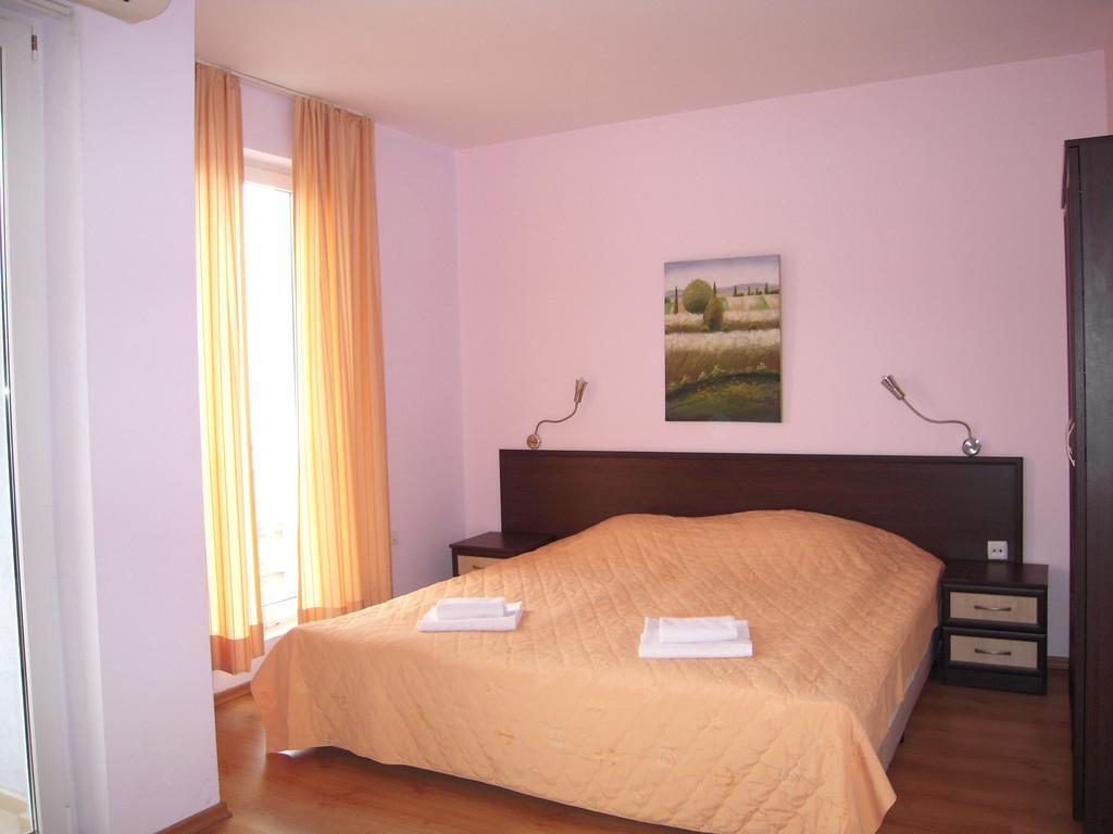 Bona Dea Club Hotel Sveti Vlas Værelse billede