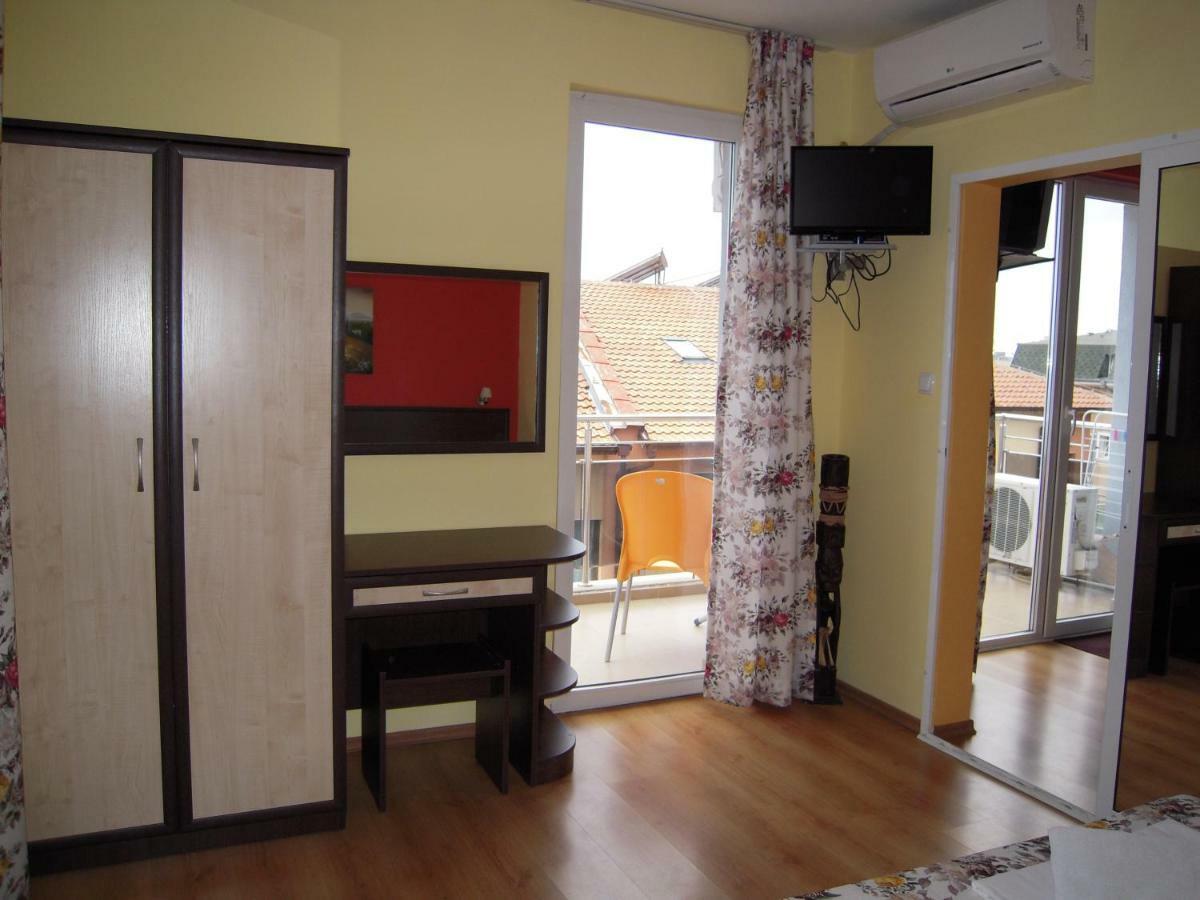 Bona Dea Club Hotel Sveti Vlas Eksteriør billede