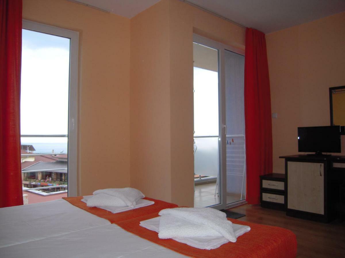Bona Dea Club Hotel Sveti Vlas Eksteriør billede